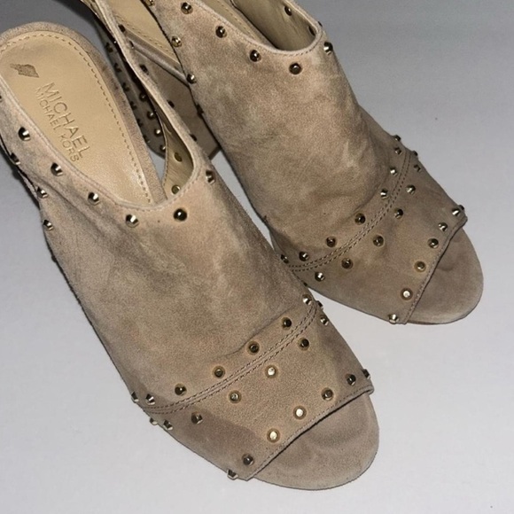 Michael Kors Tan Slingback Heels with Block Heel - Picture 3 of 7